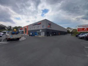 Bat-Services – nettoyage bardage entretien bâtiments à Saint-Nolff