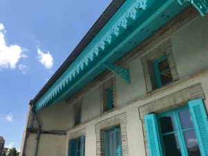 Flosi Décoration – Peinture – Ravalement de façade – Parquet – Nettoyage industriel à Toulouse