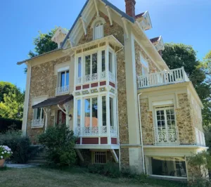 TRIANON FAÇADES | Ravalement de Façade | Artisan Façadier dans les Yvelines (78) | Applicateur Exclusif VERTIKAL® à Le Vésinet