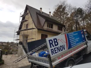 ????RB RENOV COUVERTURE ENTRETIEN DE TOITURE DEMOUSSAGE NETTOYAGE TOITURE COUVREUR 91 78 RAVALEMENT ???? à Angervilliers