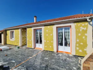 Emin facade à Bron