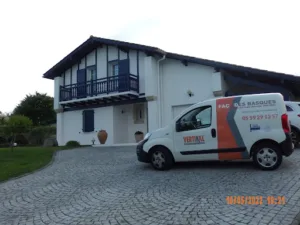 ?? FAÇADES BASQUES Applicateur Exclusif VERTIKAL® à Anglet