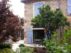 MEGA PIERRES à Béziers