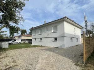 Metz EPM rénovation façade toiture bardage alu pvc à Saint-Quentin-Fallavier