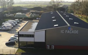 IC FACADE à Roumare