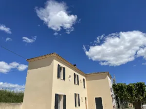 DELGADO FACADES à Camaret-sur-Aigues