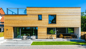 Dans le cadre de la construction ou de la rénovation d’une façade exposée plein sud, le choix d’un pare-pluie résistant aux rayons UV revêt une importance capitale. Avec l’essor des bardages ajourés, qui favorisent la ventilation tout en offrant un […]